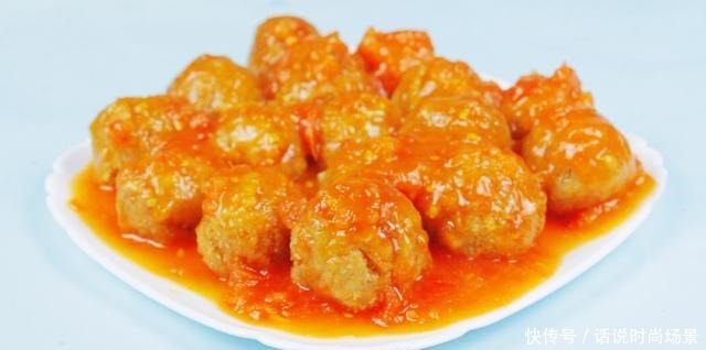 想吃肉丸子,用这种做法,肉末加一块老豆腐,锅里一炸,真香