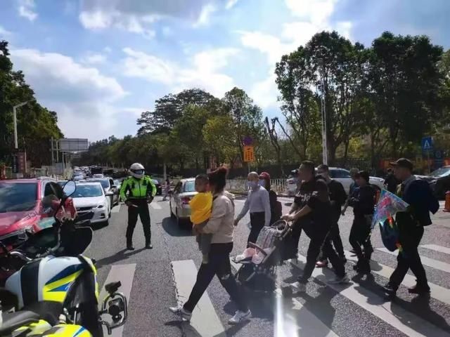 低薪|东莞“小蛮腰”刷屏朋友圈！牛年这些景点很“红”