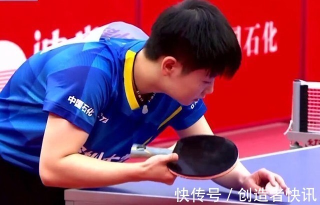 王曼昱|劉國(guó)梁見證！孫穎莎臨危救主，連扳3局逆轉(zhuǎn)，衛(wèi)冕冠軍拒絕0-2絕境