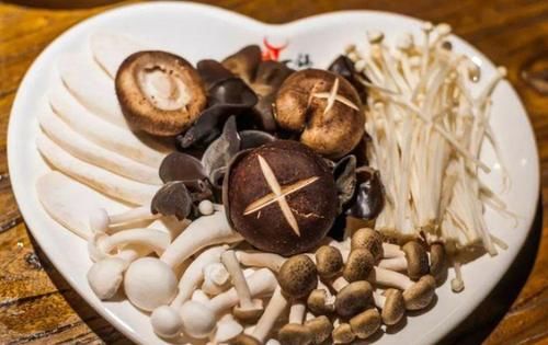 细菌|隔夜菜不宜吃？医生忠告：除了这5种菜不能隔夜，其它或可放心吃