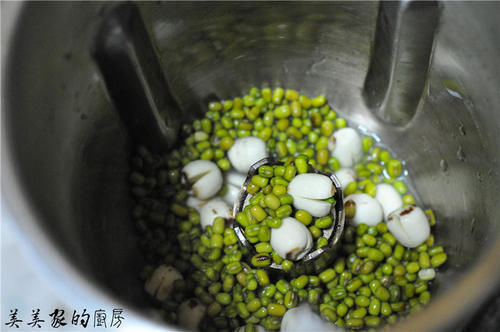 “最通便”的是它不是香蕉，早上空腹吃一点，润肠通便，消暑除湿