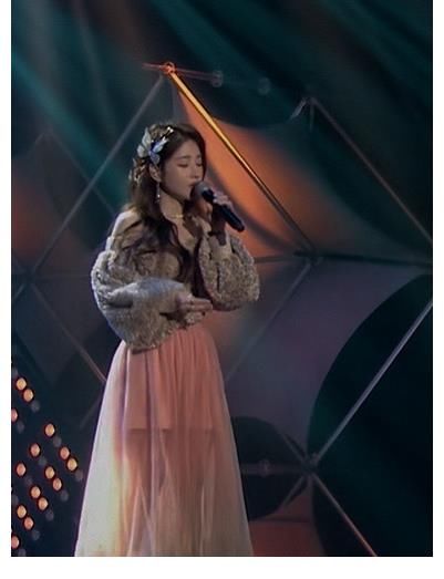 冯提莫生日歌会火热来袭,全场开麦唱功惊人,劲歌热舞场面火爆