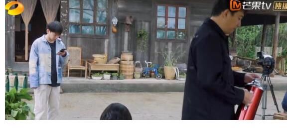 彭彭|《向往》迎来公敌，还没出场就被黄磊判死刑，惨遭彭彭出卖