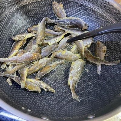 没胃口?不存在哇!——香辣小鱼干