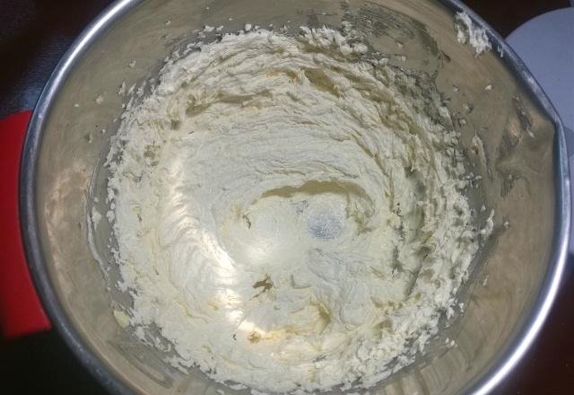 这曲奇香酥可口人人爱吃,自己做很简单,跟我做,百分百成功