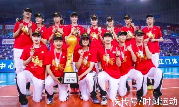 蔡斌|郎平回归前景大反转，中国女排帅位有变，赖亚文最新亮相引爆悬念