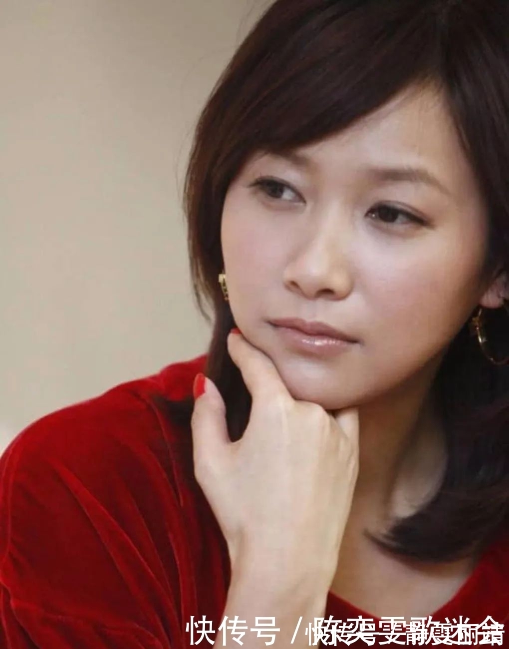 书画&最美书法家徐静蕾，创作的毛笔字作品，却遭到了网友的质疑