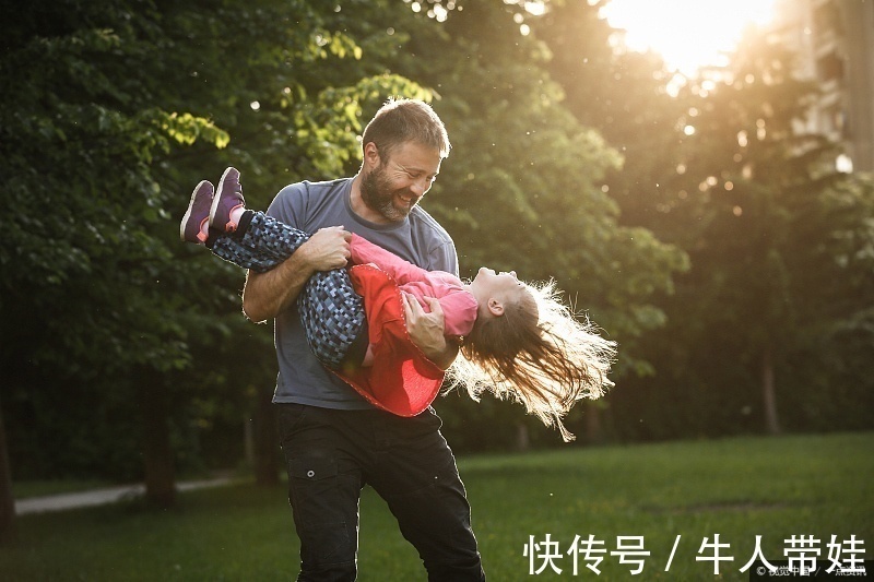 父母|终其一生,,孩子最能记住父母的3个时刻,看看你做到了几个?