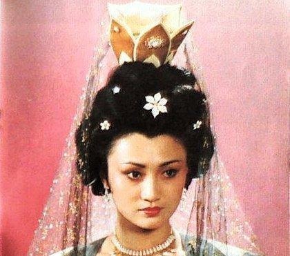 贾府&贾元春的死为何伏在七夕的故事里脂砚斋给出了答案!