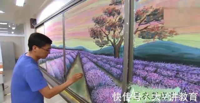 板书&各科老师手绘黑板,美术老师常规操作,数学老师:把头倒过来看