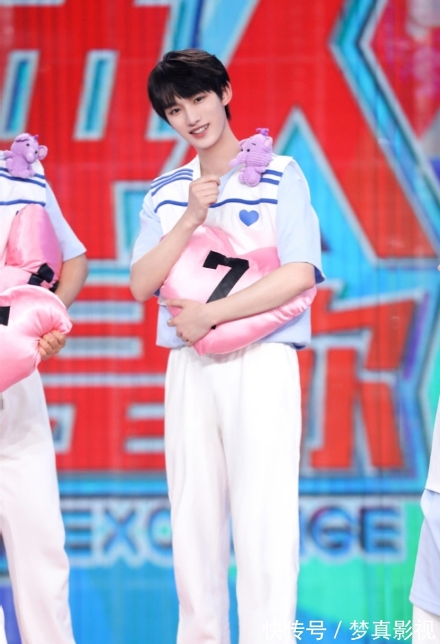 《快本》停播四周被传将永久停播,官方再次回应,主持队伍或将有人离开