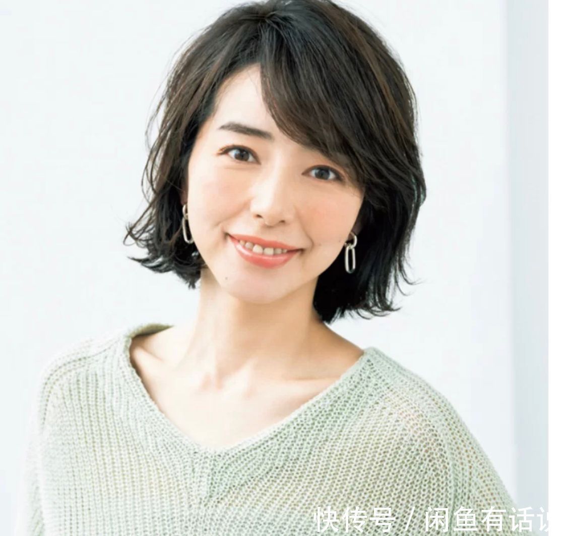 层次感 女人到中年适合“长发”还是“短发”?关键看这4点,剪错会显老