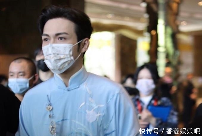 油纸伞 这次《快本》一定要追,嘉宾生图让人看愣,几大男神也纷纷加入