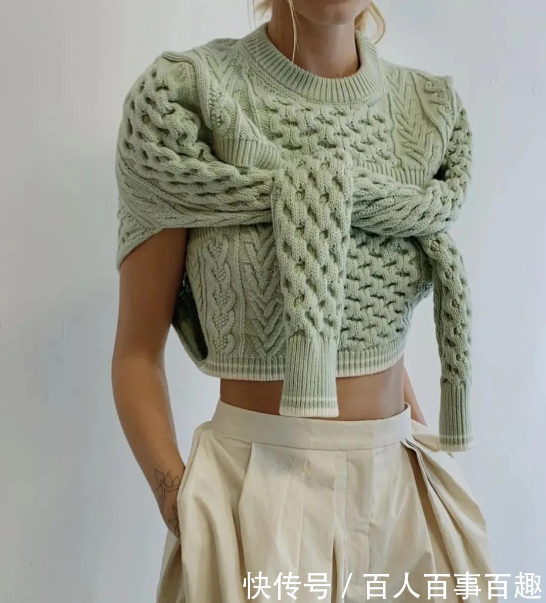 露奶|Blackpink全员“露奶装”韩国女爱豆冬天也穿这个