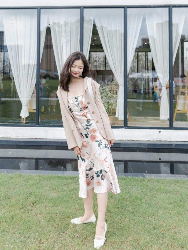 时尚|几个穿衣技巧?条纹衬衫搭配阔腿裤,让你从小白变时尚,舒适洋气