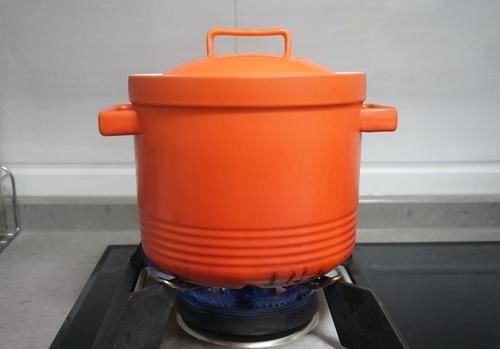 肘子块|猪身上最好吃的部位，价格是排骨的一半，营养却翻倍，不买是傻子