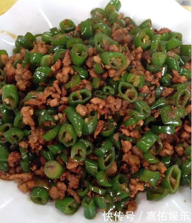 每天学做一道菜:一道菜可以下三碗饭的辣子肉末