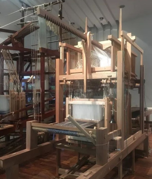 难题|复原“五星出东方”织锦遇到难题,意外出土了织机,终于完成任务