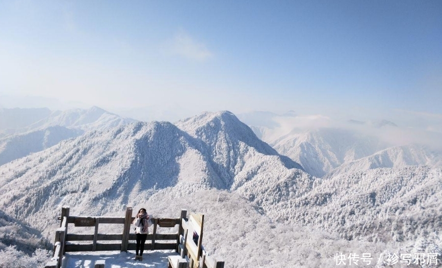 解锁成都旅游新密码，游览西岭雪山胜地，打卡“旅游新地标”！