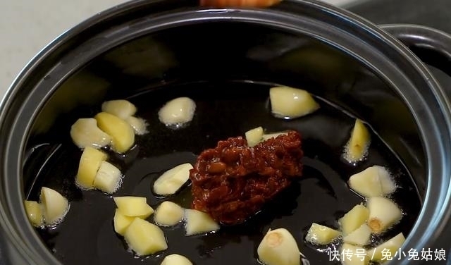 开胃|鸡翅煲:做法简单易学,鲜嫩入味,开胃下饭,比可乐鸡翅还要好吃