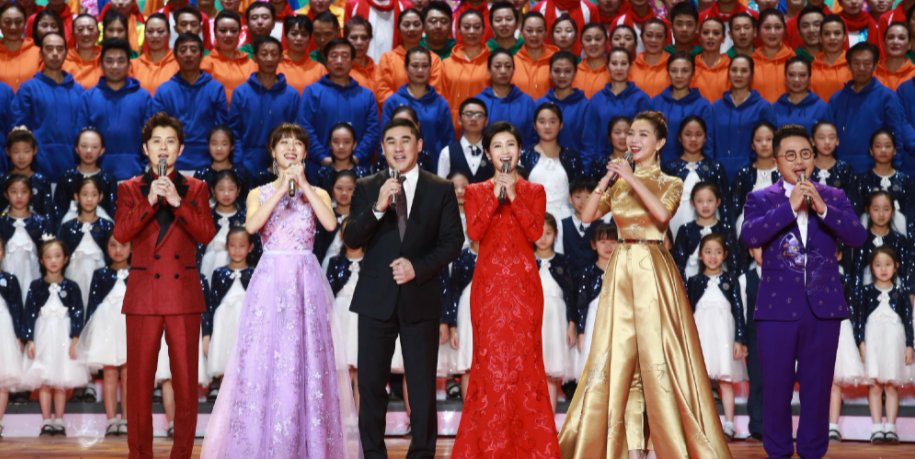 鞠萍曝春妮剛強(qiáng)戀愛細(xì)節(jié)，眾央視主持被喂狗糧，倪萍卻無意戳傷疤