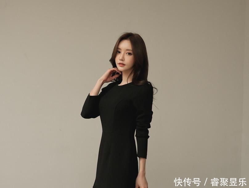 鱼尾|女神珠珠:玛丽哥特旧式乌黑单色鱼尾裙!