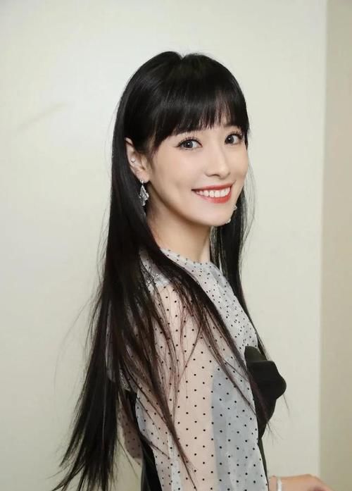 校友|和程雷、陈蓉同是上海戏剧学院校友的上海主持人有哪些呢