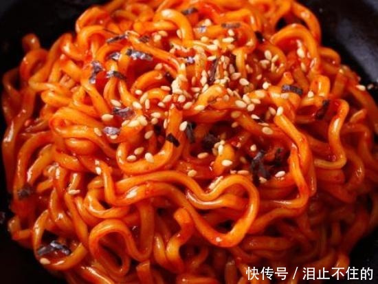 盘点“最短命”的4种网红零食,从爆火到无人问津,命运如此相似