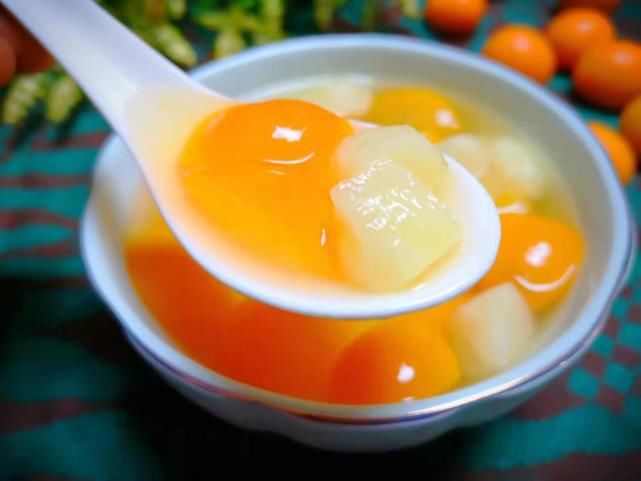  全家人|咳嗽总不好？80岁奶奶：两种食材一起煮，清热润肺，全家人不咳嗽