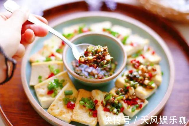 碎块|煎豆腐,不要直接下锅煎,多加1步,就算嫩豆腐也不碎块,不粘锅