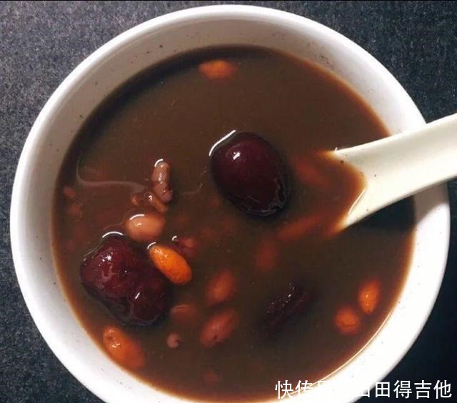 冬季下奶食物不是鸡汤,而是它,每天喝一碗,奶量多,不长胖!