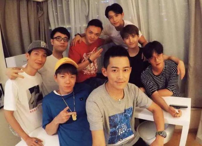 07届快男苏醒举办见面会,人气低到要路人扮演粉丝,工资只给10元