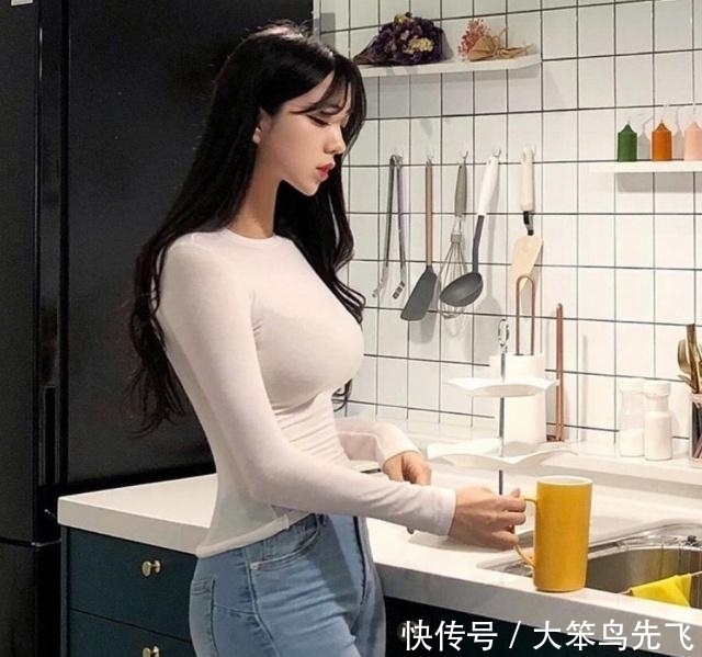 牛仔裤|日常出街,一条牛仔裤足以让你光彩夺目