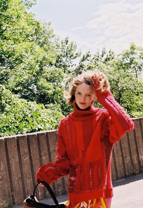 没有一件红色衣服怎么过节？学点搭配技巧，避免穿得又土又丑