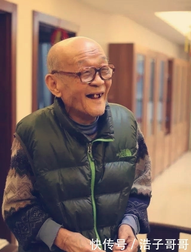 中国画|画“三个和尚”的韩羽,书法写得很“土味”,是没传统的胡来吗?