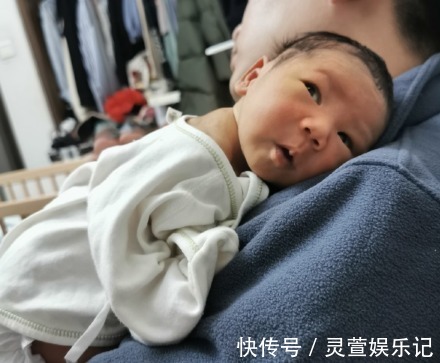 发育|宝宝为什么要多趴?1-3个月是娃练趴的“黄金期”,家长不要错过