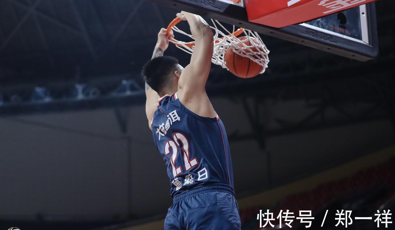 杜锋|广东男篮喜迎4连胜,球队问题仍不容小觑,赵睿缺席影响太大了