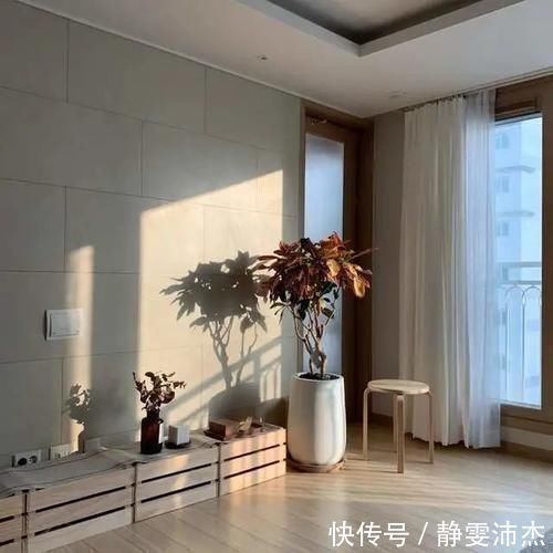 原木色|他家极简又温馨，怎么做到的？堪比电影场景，引无数人羡慕
