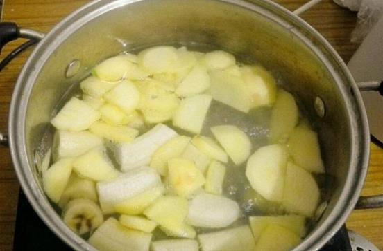 老夫老妻前后患上肝癌?医生劝告:1种水果经常吃,肝受不住!