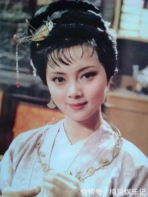 宝钗|薛宝钗嫁贾宝玉后，究竟有没有生子？你看她曾如何糟蹋自己身子的