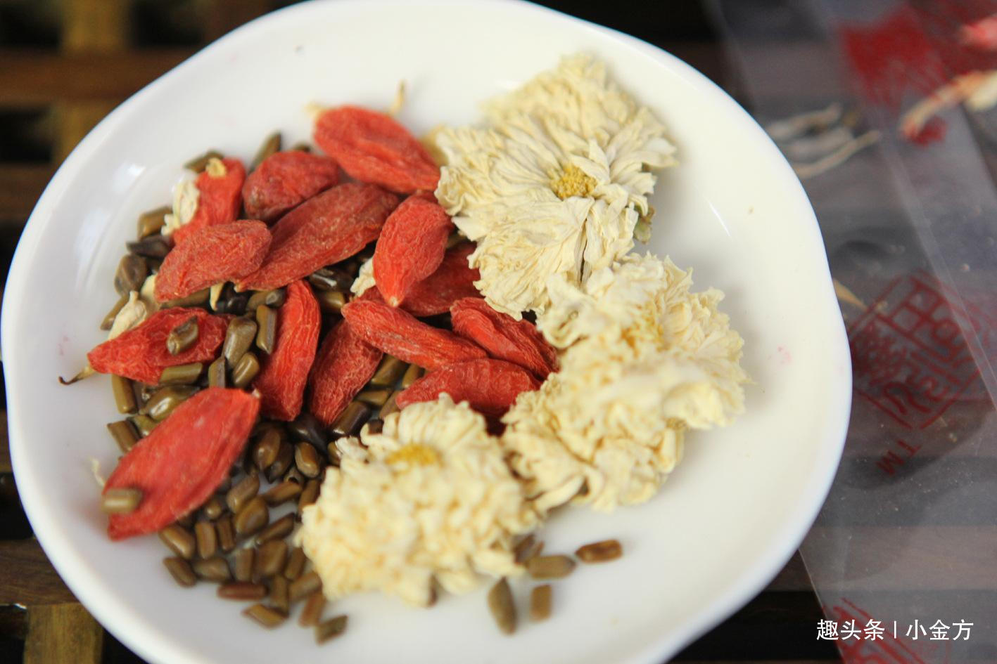 菊花|炙手可热的6个“降三高”食疗方，三高人士请收好，家有老人珍藏