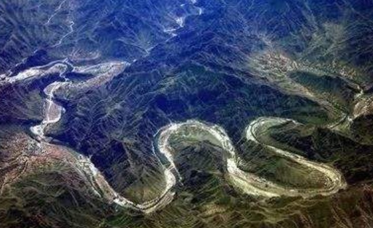 龙脉|刘伯温奉命斩断99条龙脉,为何放过了长白山这条?说出来你别不信