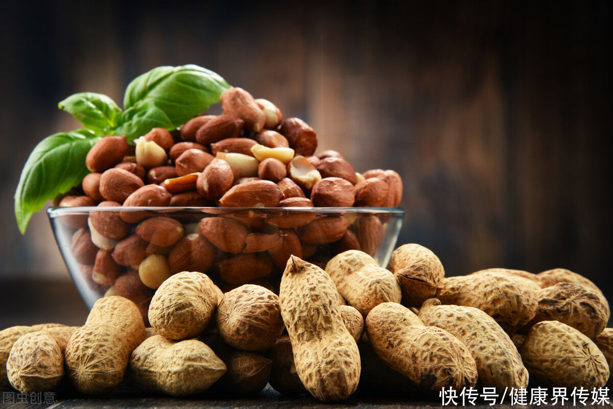 常吃花生对血管好处多，但4类人没这个福气，越吃越伤身