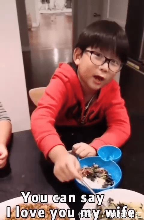 别墅|何洁晒照为儿子庆生,别墅豪宅曝光,前夫赫子铭线上送祝福显落寞
