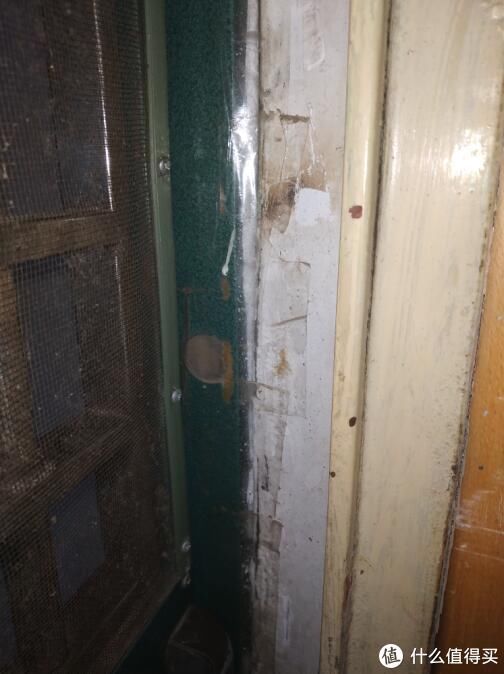胶带|小问题自己修 篇三十五：用胶带修防盗门上的防蚊纱网脱框