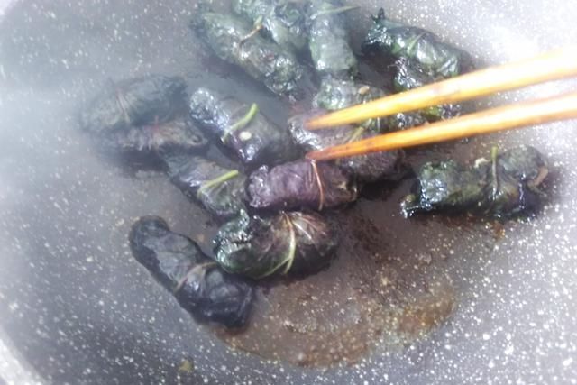 独特|独特的野菜香味,和肉这样搭配做成一道美食,香味闻到都流口水