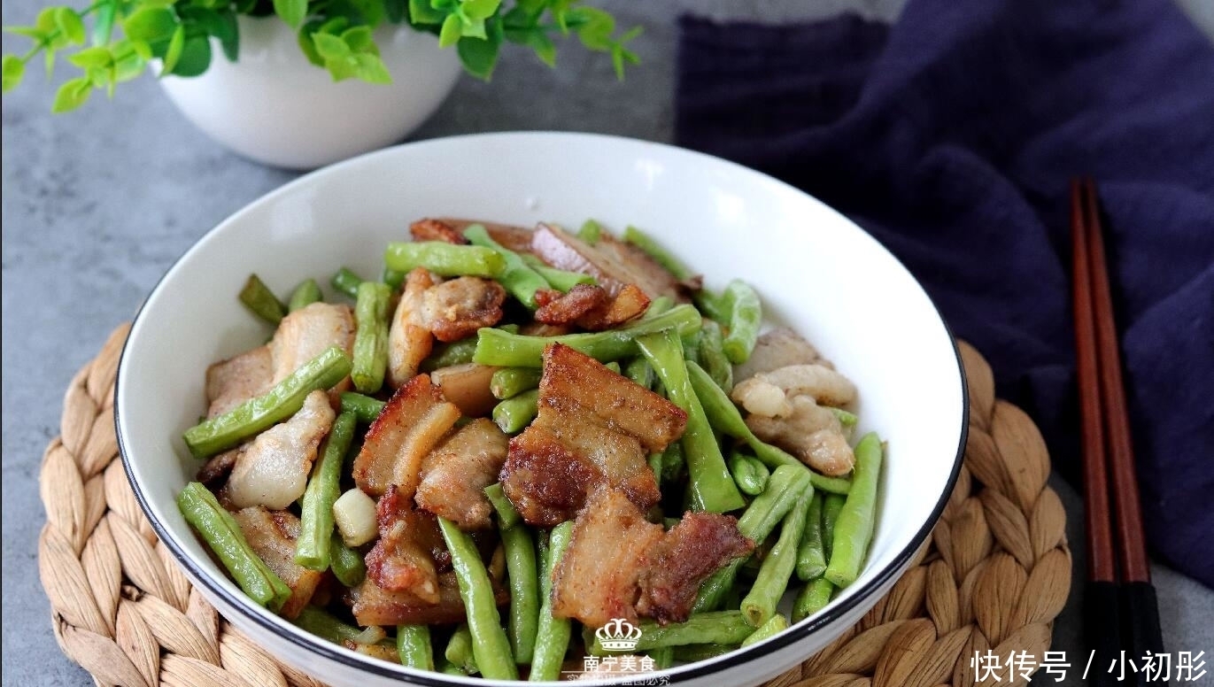 这菜被誉为“蔬菜中的肉类”,营养高口感好,3块钱炒出一大盘