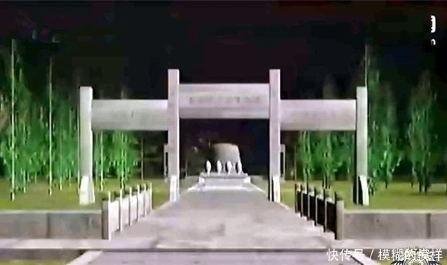 大汉|大太监李莲英的墓，六个大汉砸了半个月，开棺后场景令人倒吸凉气