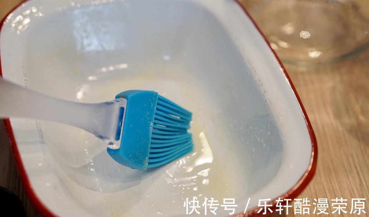 吐司|做一份简单的面包布丁,食材丰富健康,真的很好吃