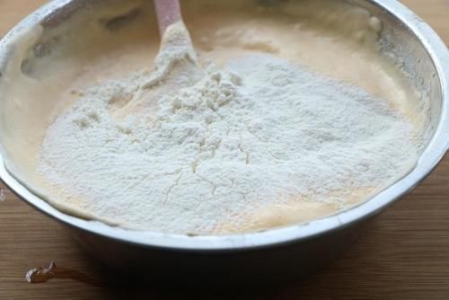 蒸鸡蛋糕|4个鸡蛋加半碗面粉,简单蒸一蒸,好吃不上火,比蛋糕还美味